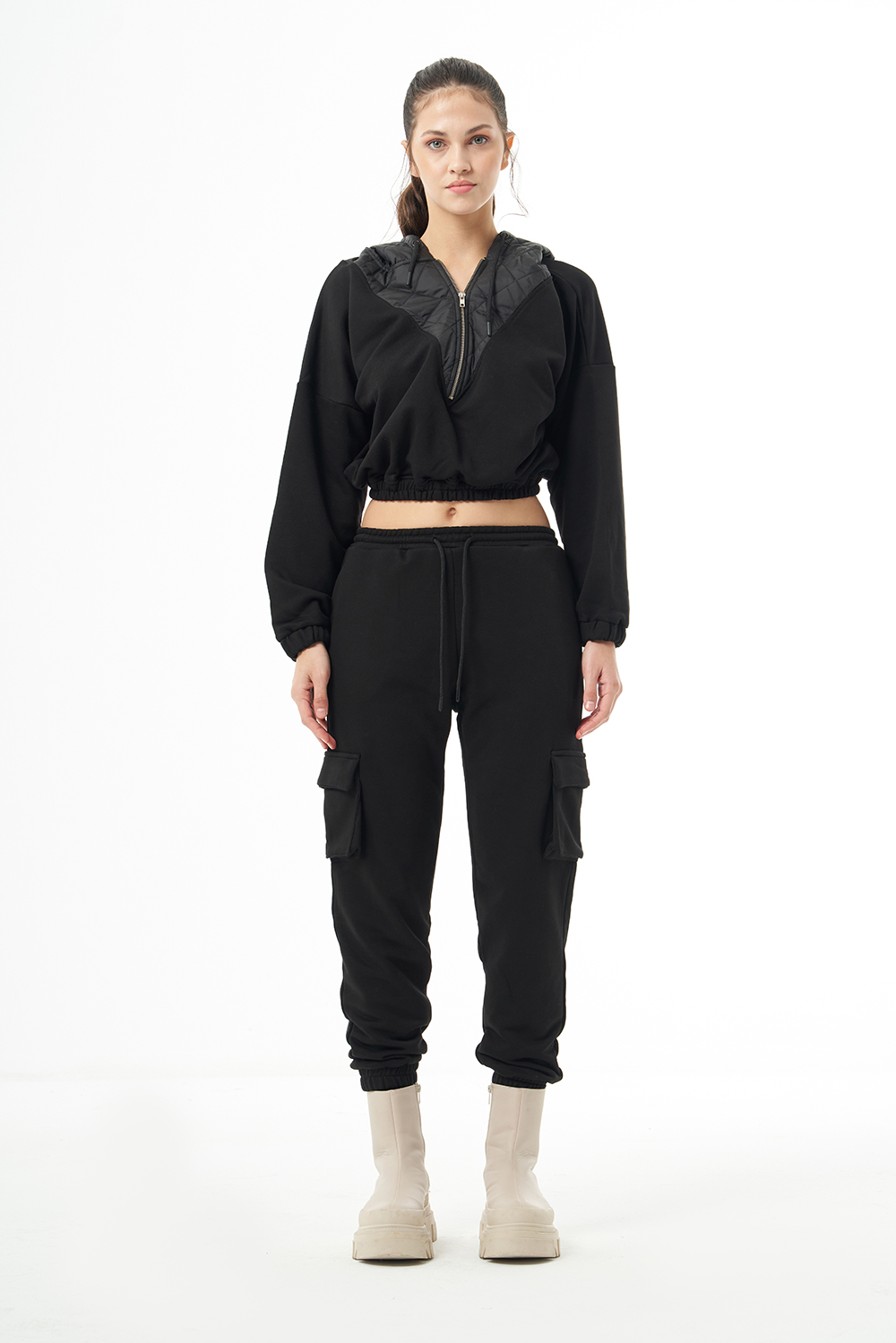 Fermuarlı Mzl Siyah Crop Sweatshirt